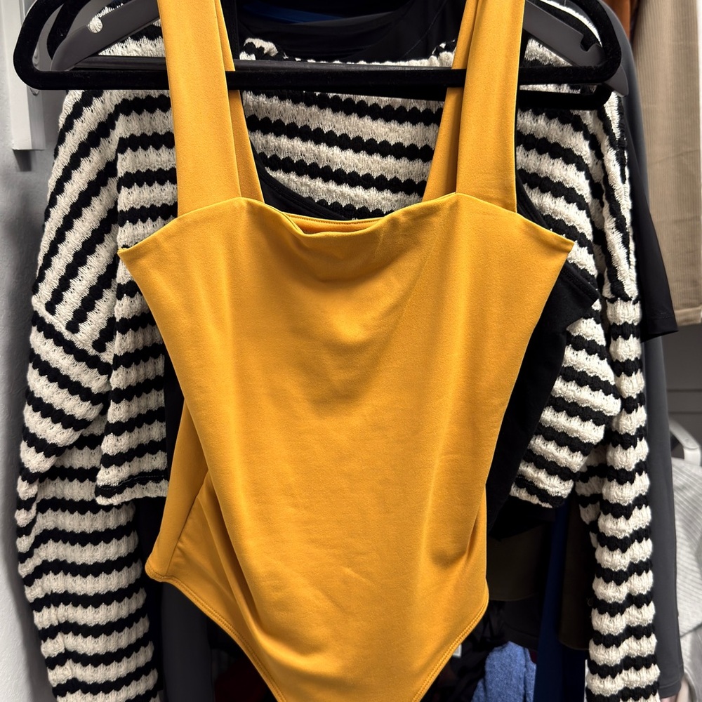 Abercrombie & Fitch Mustard Top
